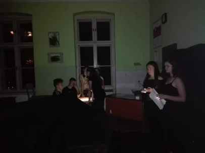 Noc v škole
